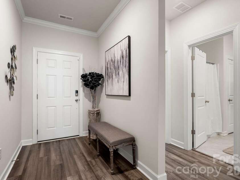 9842 Festival Way, Charlotte, NC 28215.  MLS# CAR4357969, YatesRealty ID 7463. 