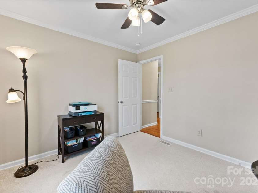 109 Wren Lane, Mooresville, NC 28117.  MLS# CAR4245335, YatesRealty ID 7464. 