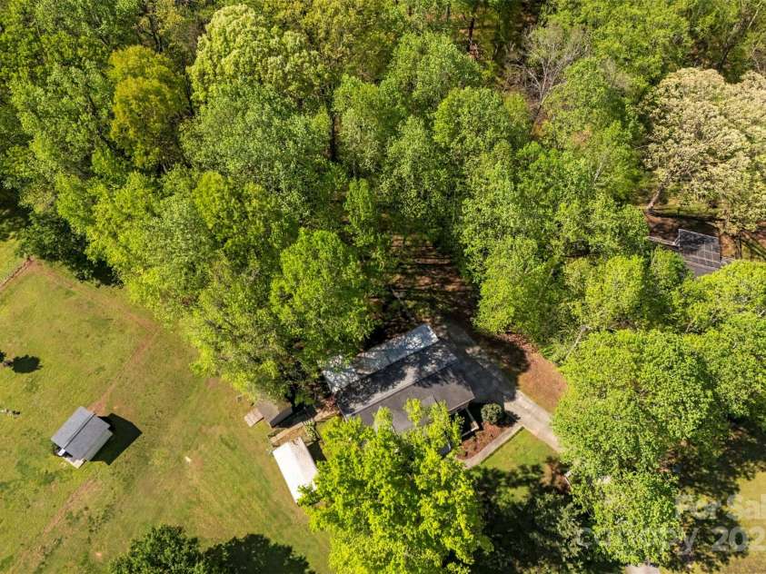 109 Wren Lane, Mooresville, NC 28117.  MLS# CAR4245335, YatesRealty ID 7464. Cul-de Sac Location
