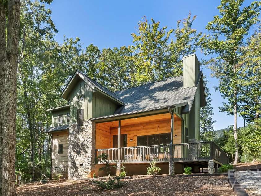 90 Clinchfield Gap Road, Marion, NC 28752.  MLS# CAR4302416, YatesRealty ID 7464. 
