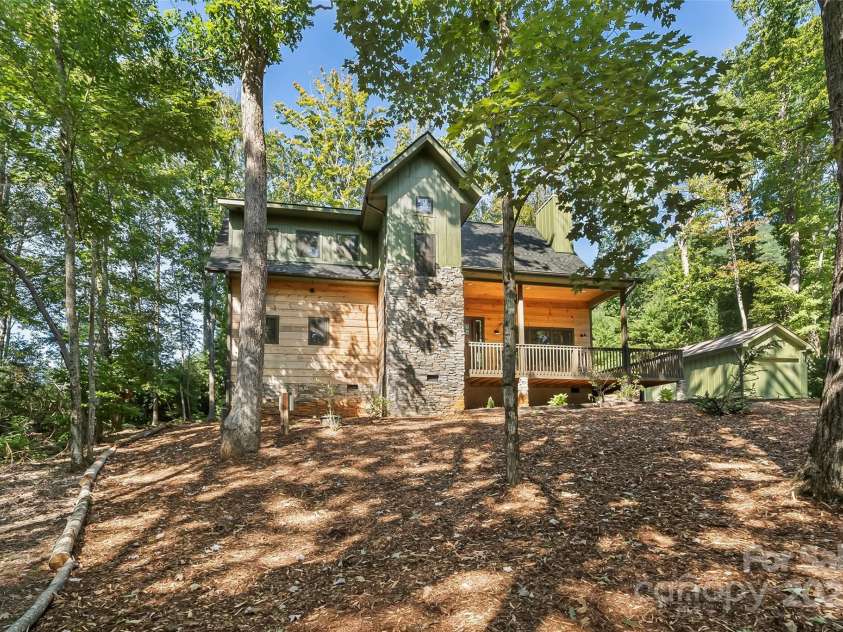 90 Clinchfield Gap Road, Marion, NC 28752.  MLS# CAR4302416, YatesRealty ID 7464. 