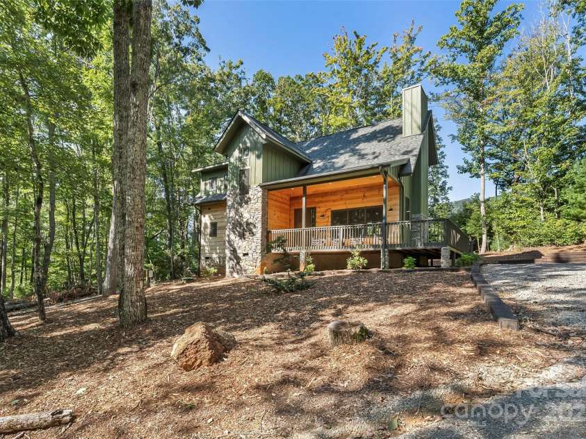 90 Clinchfield Gap Road, Marion, NC 28752.  MLS# CAR4302416, YatesRealty ID 7464. 