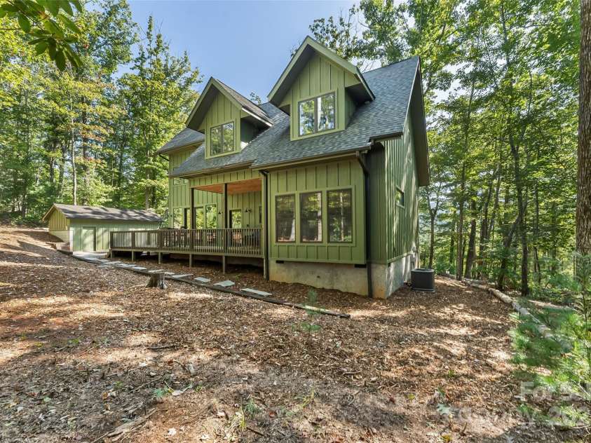 90 Clinchfield Gap Road, Marion, NC 28752.  MLS# CAR4302416, YatesRealty ID 7464. 