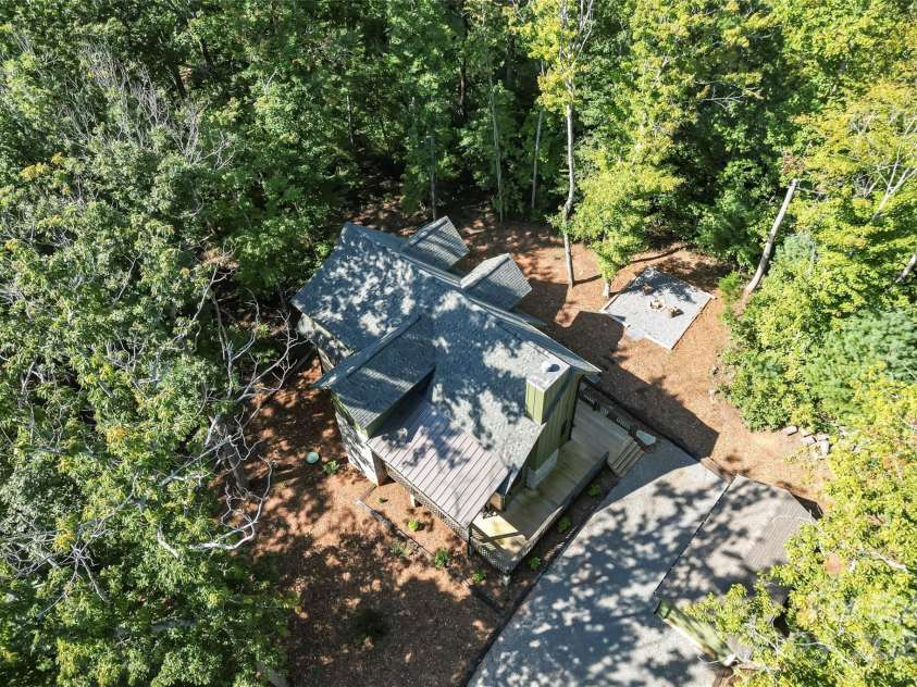 90 Clinchfield Gap Road, Marion, NC 28752.  MLS# CAR4302416, YatesRealty ID 7464. 