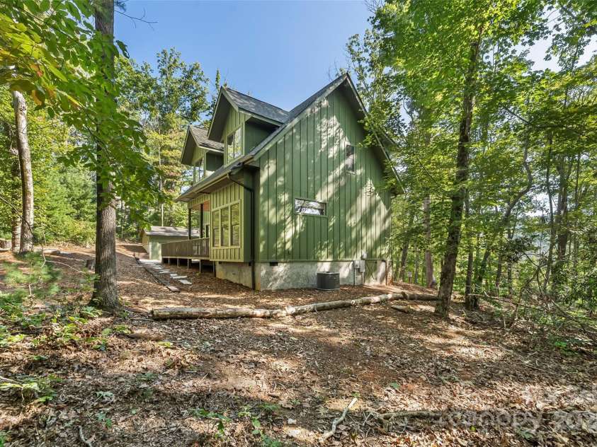 90 Clinchfield Gap Road, Marion, NC 28752.  MLS# CAR4302416, YatesRealty ID 7464. 