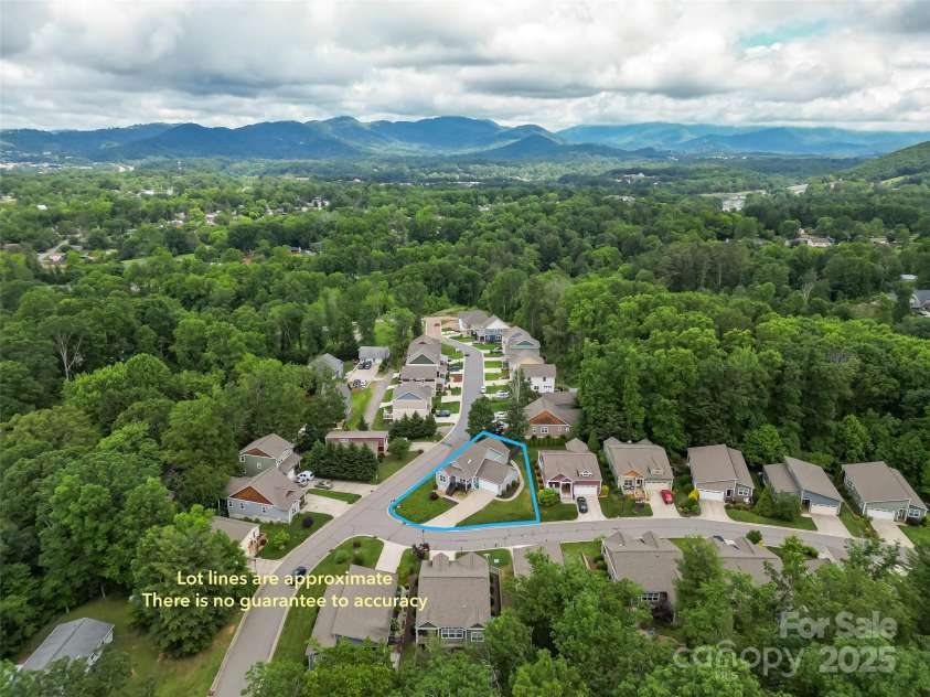6 Meeting Street, Asheville, NC 28803.  MLS# CAR4266058, YatesRealty ID 7465. 