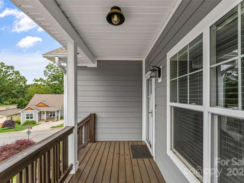 6 Meeting Street, Asheville, NC 28803.  MLS# CAR4266058, YatesRealty ID 7465. Covered front porch