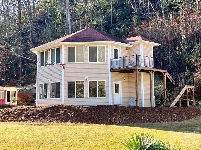 214 Locust Cove Road, Marion, NC 28752.  MLS# CAR4300919, YatesRealty ID 7466. 