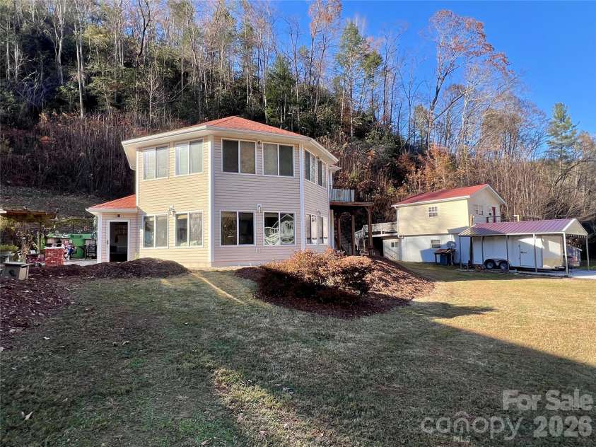 214 Locust Cove Road, Marion, NC 28752.  MLS# CAR4300919, YatesRealty ID 7466. 