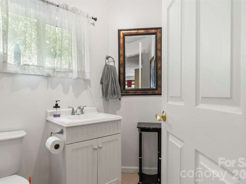 214 Locust Cove Road, Marion, NC 28752.  MLS# CAR4300919, YatesRealty ID 7466. 