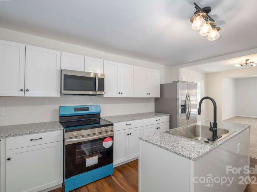 257 3rd Avenue, Hickory, NC 28602.  MLS# CAR4237724, YatesRealty ID 7466. Kitchen view