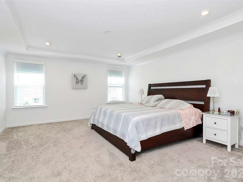 13140 Sudwick Lane, Charlotte, NC 28278.  MLS# CAR4343170, YatesRealty ID 7469. 