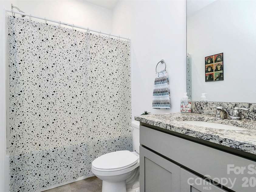 13140 Sudwick Lane, Charlotte, NC 28278.  MLS# CAR4343170, YatesRealty ID 7469. 