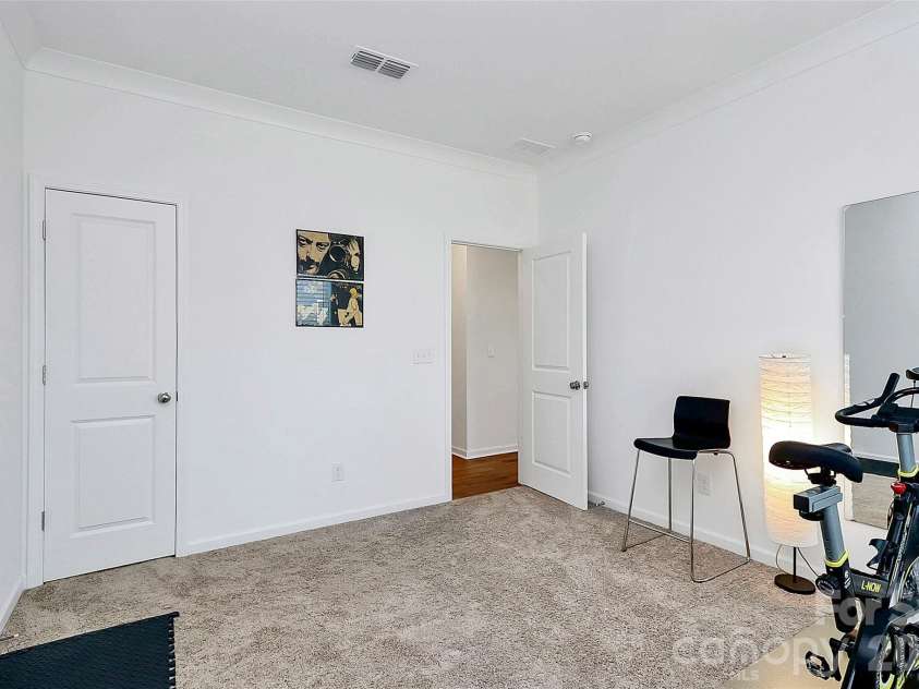 13140 Sudwick Lane, Charlotte, NC 28278.  MLS# CAR4343170, YatesRealty ID 7469. 