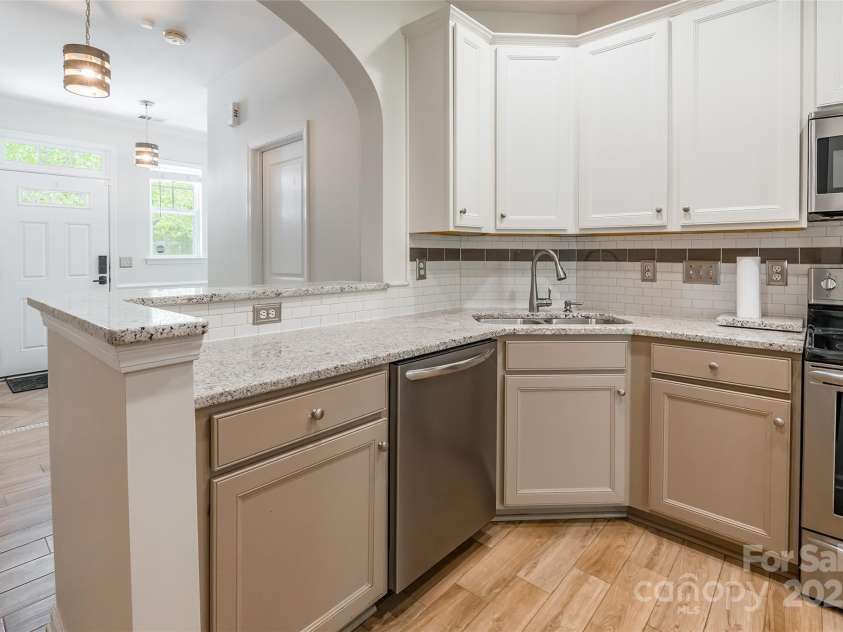 749 Petersburg Drive, Fort Mill, SC 29708.  MLS# CAR4248575, YatesRealty ID 7469. 