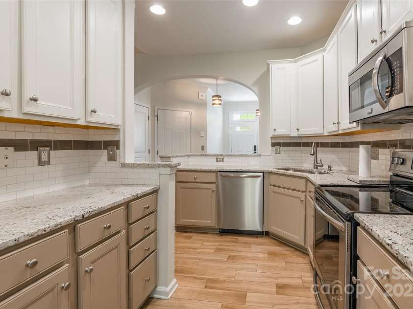 749 Petersburg Drive, Fort Mill, SC 29708.  MLS# CAR4248575, YatesRealty ID 7469. 
