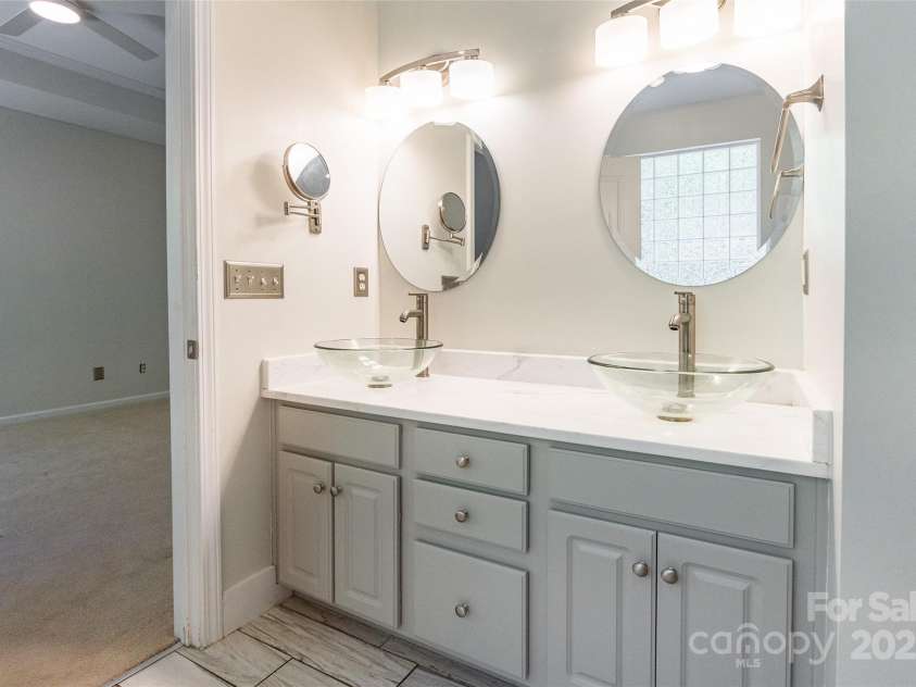 749 Petersburg Drive, Fort Mill, SC 29708.  MLS# CAR4248575, YatesRealty ID 7469. 