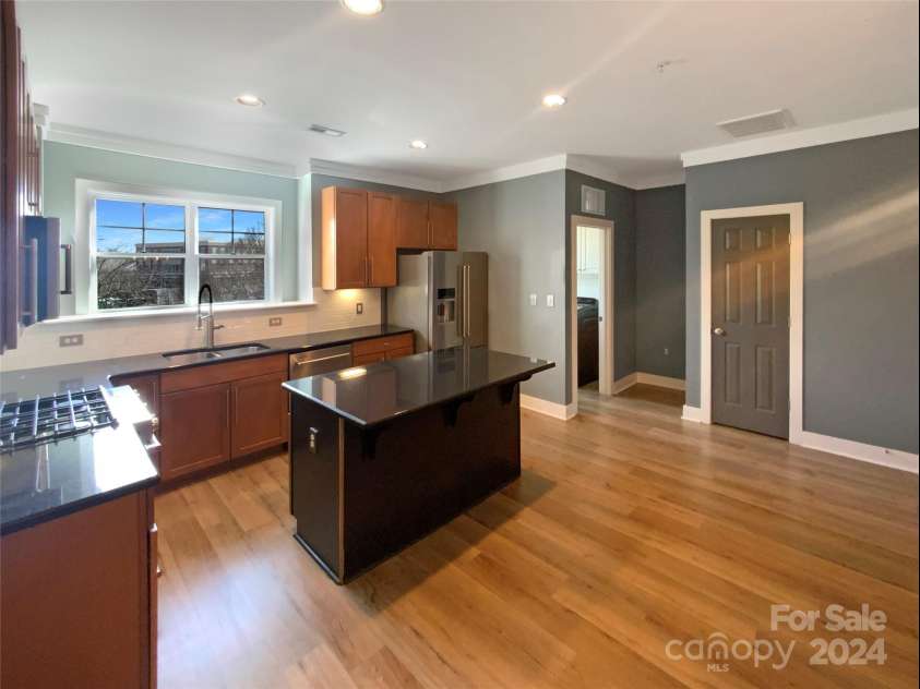 210 Harbour Place Drive, Davidson, NC 28036.  MLS# CAR4151059, YatesRealty ID 7470. 