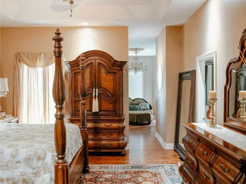 4642 King Crowder Drive, Gastonia, NC 28052.  MLS# CAR4147869, YatesRealty ID 7470. Primary suit