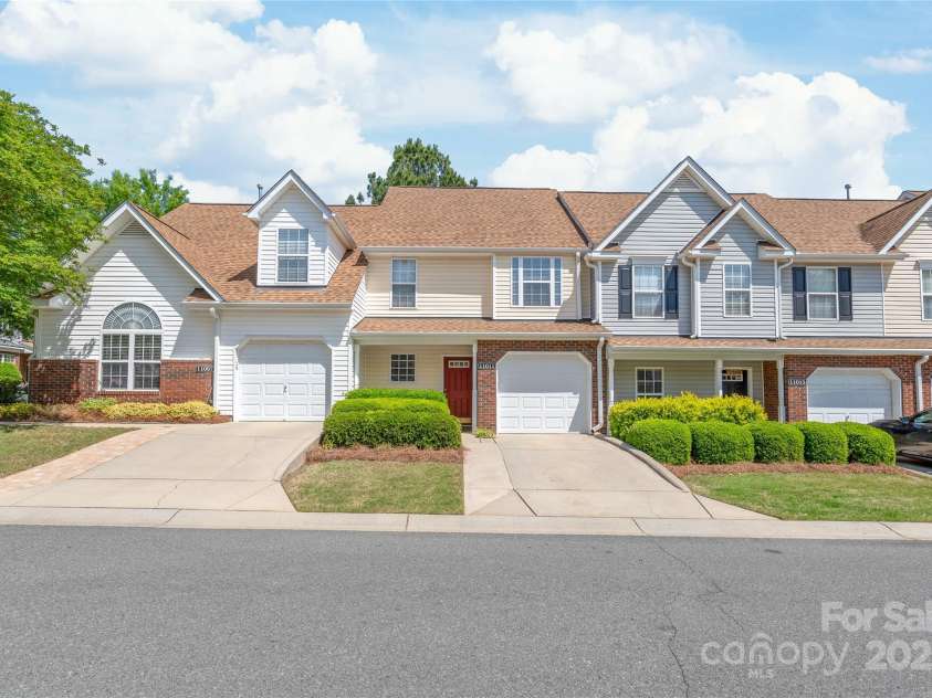 11011 Alderbrook Lane, Charlotte, NC 28270.  MLS# CAR4249096, YatesRealty ID 7472. 