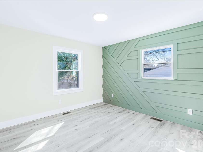 3623 Sargeant Drive, Charlotte, NC 28217.  MLS# CAR4359616, YatesRealty ID 7472. 