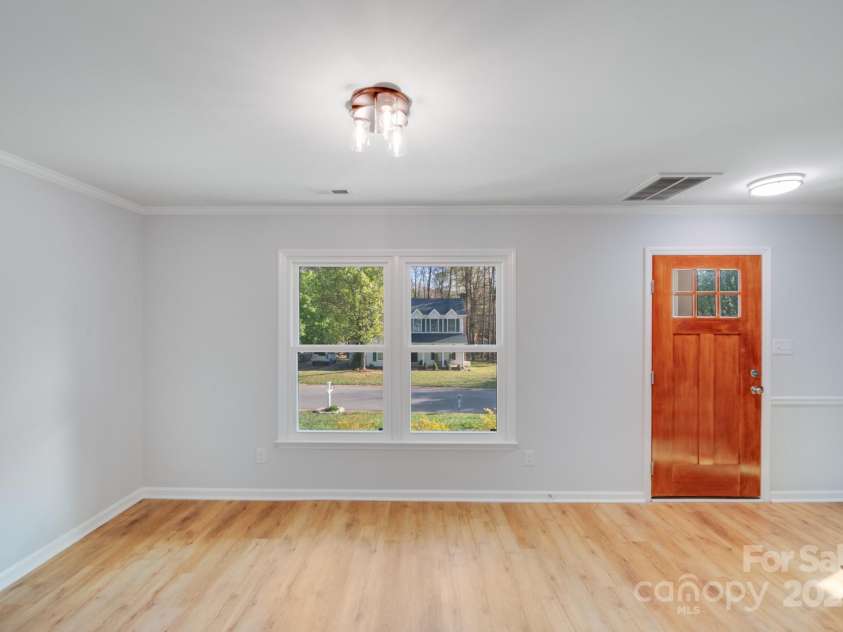 12620 Sulgrave Drive, Huntersville, NC 28078.  MLS# CAR4249153, YatesRealty ID 7473. Dining Room