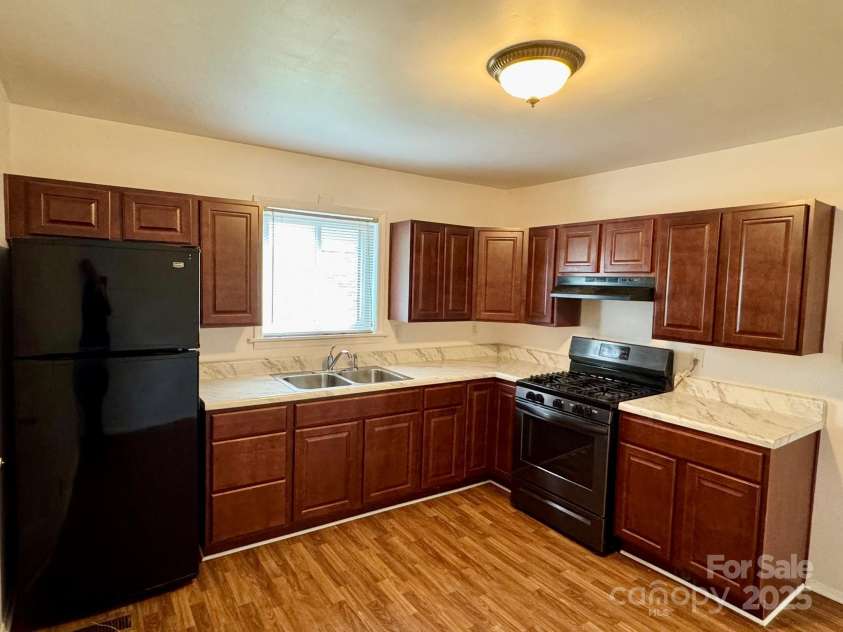 4623 Monmouth Drive, Charlotte, NC 28269.  MLS# CAR4247636, YatesRealty ID 7475. 