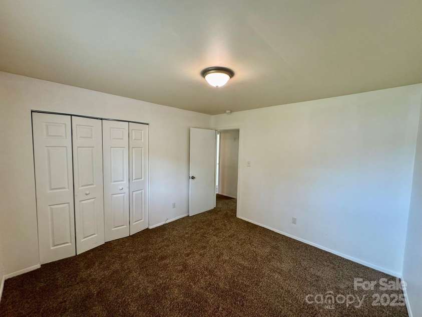 4623 Monmouth Drive, Charlotte, NC 28269.  MLS# CAR4247636, YatesRealty ID 7475. 