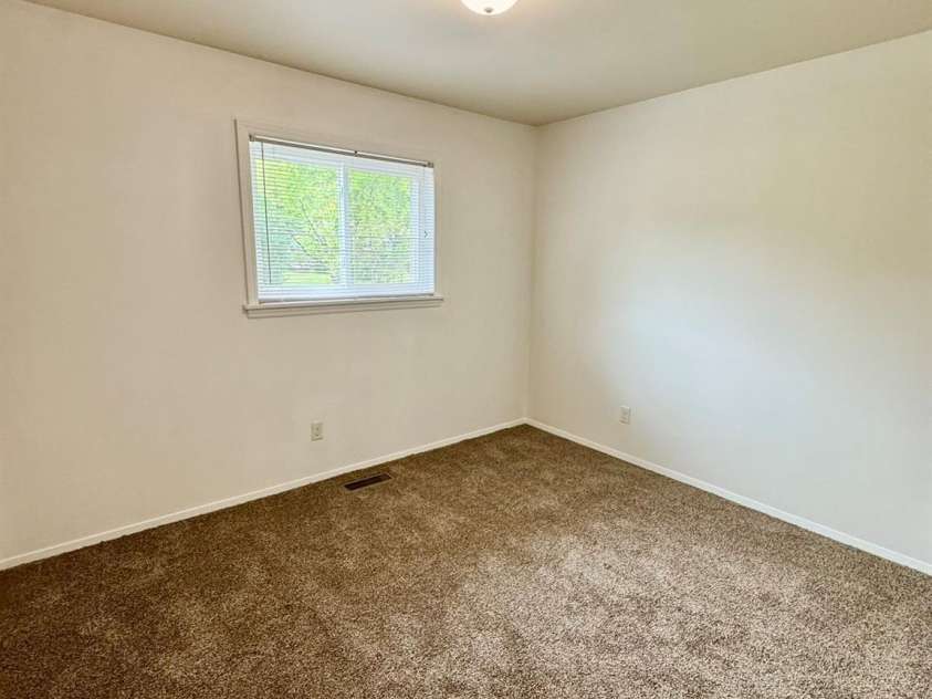 4623 Monmouth Drive, Charlotte, NC 28269.  MLS# CAR4247636, YatesRealty ID 7475. 