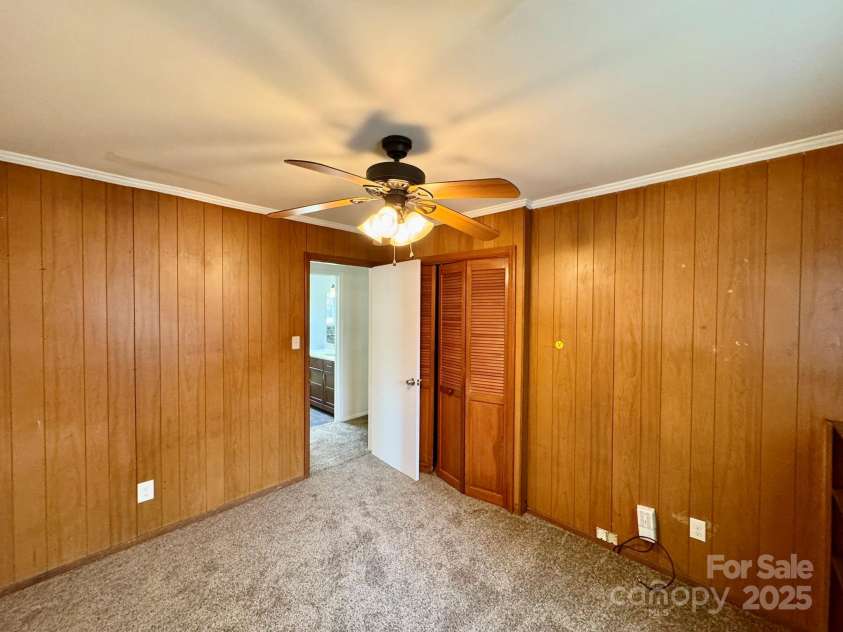 4623 Monmouth Drive, Charlotte, NC 28269.  MLS# CAR4247636, YatesRealty ID 7475. 