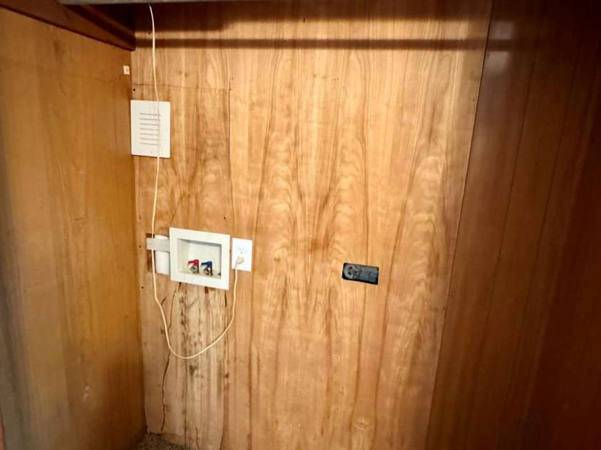 4623 Monmouth Drive, Charlotte, NC 28269.  MLS# CAR4247636, YatesRealty ID 7475. 