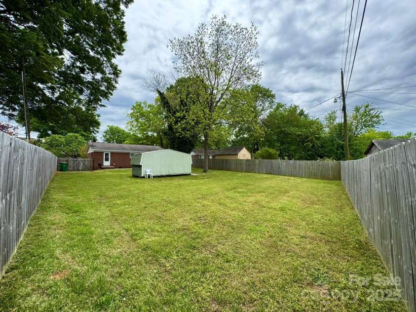 4623 Monmouth Drive, Charlotte, NC 28269.  MLS# CAR4247636, YatesRealty ID 7475. 