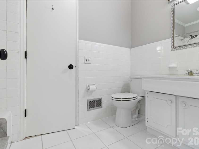 938 Sandswood Drive, Gastonia, NC 28054.  MLS# CAR4391359, YatesRealty ID 7477. 