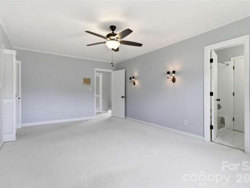 938 Sandswood Drive, Gastonia, NC 28054.  MLS# CAR4391359, YatesRealty ID 7477. 