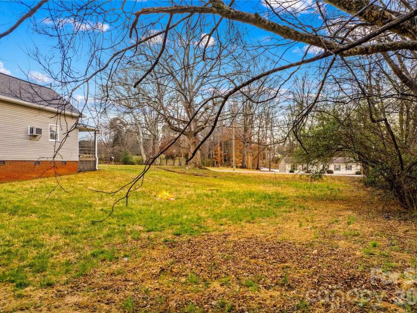 126 Thomas Street, Troutman, NC 28166.  MLS# CAR4355493, YatesRealty ID 7478. 