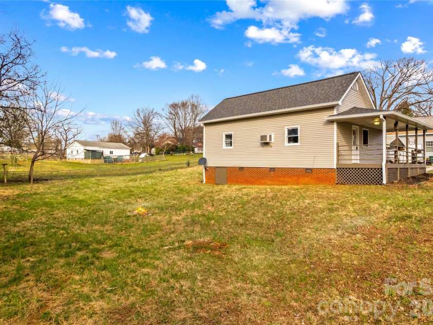 126 Thomas Street, Troutman, NC 28166.  MLS# CAR4355493, YatesRealty ID 7478. 