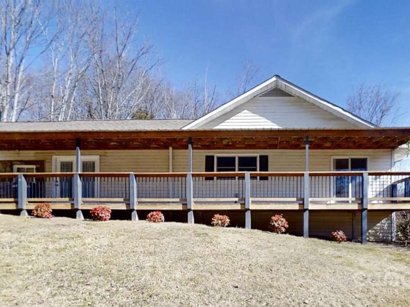 1567 Newfound Road, Leicester, NC 28748.  MLS# CAR4214973, YatesRealty ID 7479. 