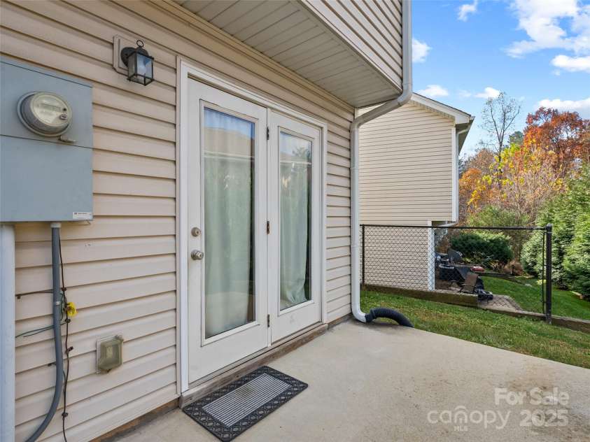 24 Torrington Avenue, Fletcher, NC 28732.  MLS# CAR4320857, YatesRealty ID 748. 