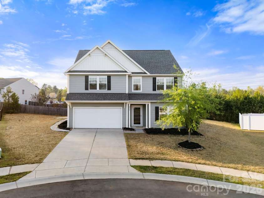 2838 Kinloch Court, Clover, SC 29710.  MLS# CAR4360011, YatesRealty ID 7481. Welcome to 2838 Kinloch Ct
