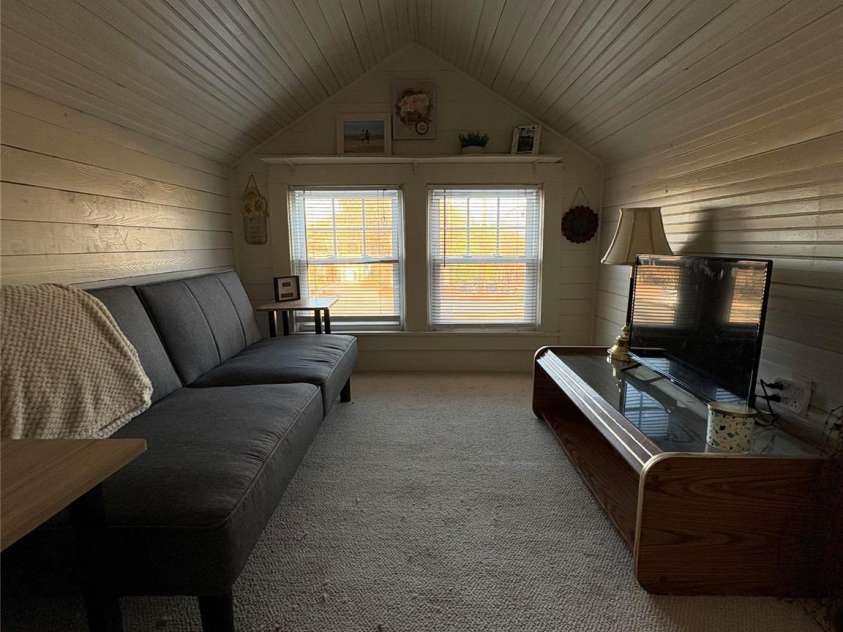 8144 none Highway, Reidsville, NC 27320.  MLS# CAR4340719, YatesRealty ID 7486. 