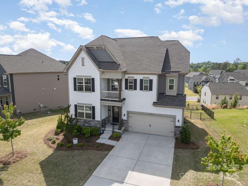 17502 Snug Harbor Road, Charlotte, NC 28278.  MLS# CAR4247407, YatesRealty ID 7488. 