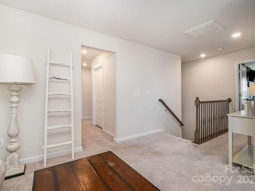 17502 Snug Harbor Road, Charlotte, NC 28278.  MLS# CAR4247407, YatesRealty ID 7488. 