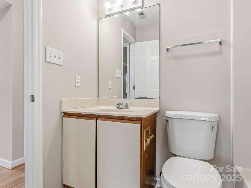 102 Abbey Circle, Asheville, NC 28805.  MLS# CAR4328206, YatesRealty ID 749. 