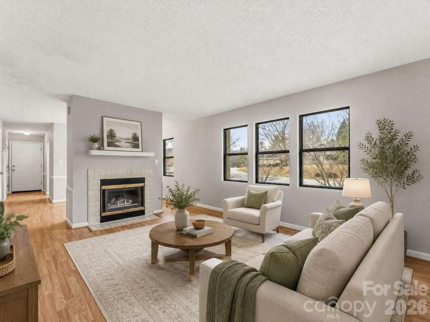 102 Abbey Circle, Asheville, NC 28805.  MLS# CAR4328206, YatesRealty ID 749. Living Room Staged
