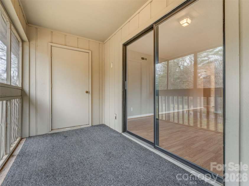 102 Abbey Circle, Asheville, NC 28805.  MLS# CAR4328206, YatesRealty ID 749. Sunporch