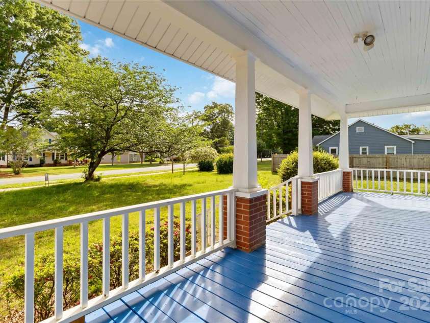 6037 pleasant grove Road, Charlotte, NC 28216.  MLS# CAR4217156, YatesRealty ID 749. 