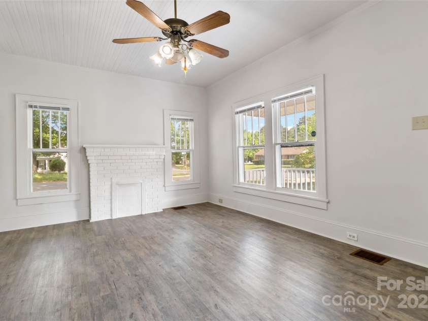 6037 pleasant grove Road, Charlotte, NC 28216.  MLS# CAR4217156, YatesRealty ID 749. 