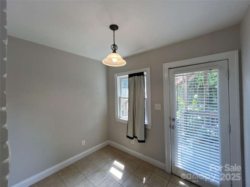 119 Laurel Avenue, Charlotte, NC 28207.  MLS# CAR4249537, YatesRealty ID 7490. 