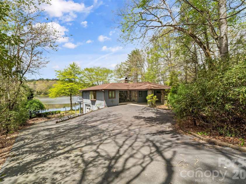 101 Sali Court, Brevard, NC 28712.  MLS# CAR4357158, YatesRealty ID 7491. 