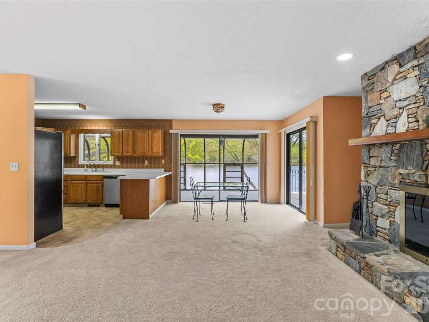 101 Sali Court, Brevard, NC 28712.  MLS# CAR4357158, YatesRealty ID 7491. 